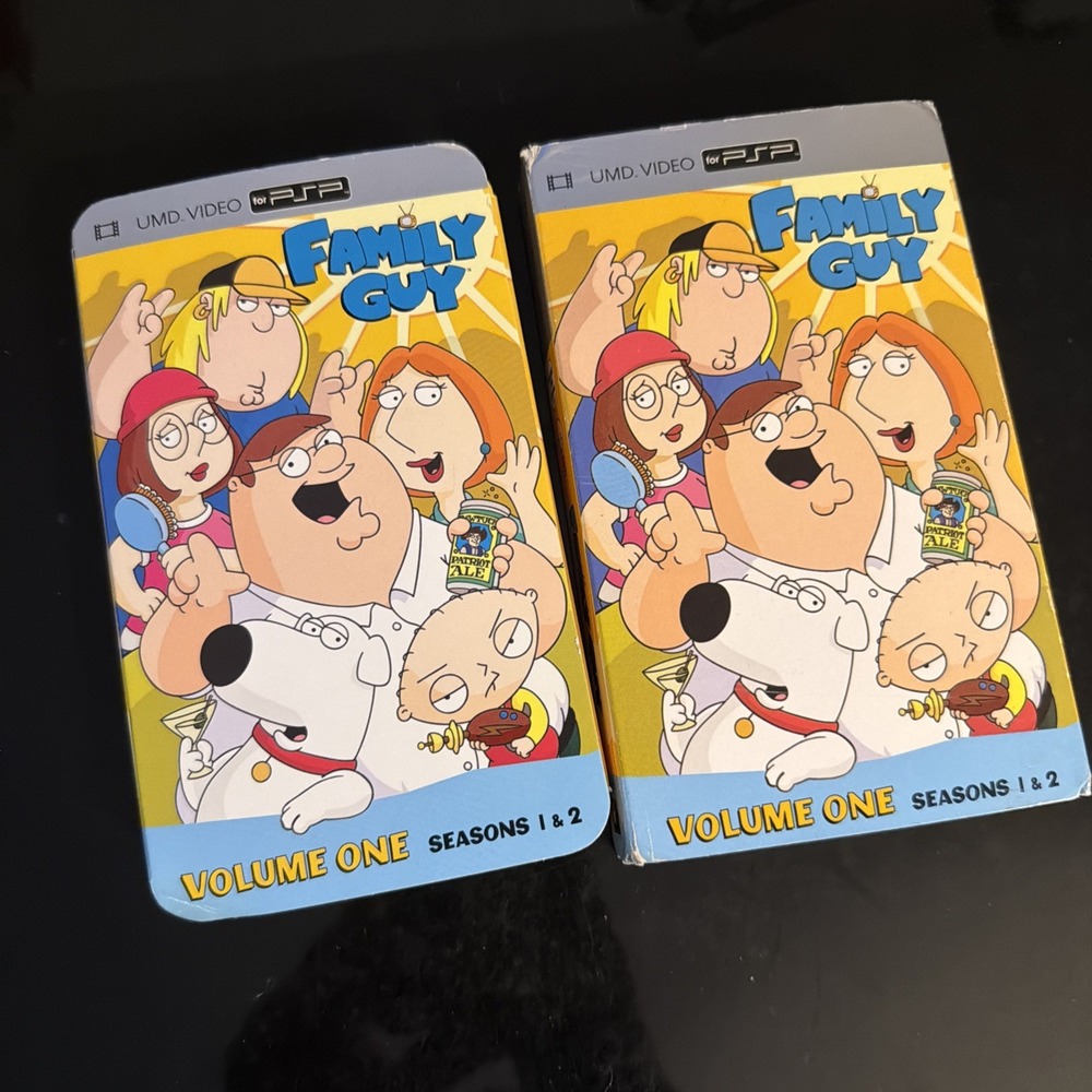 Family Guy Volume One Seasons 1 & 2 (Playstation PSP) Complete - Authentic